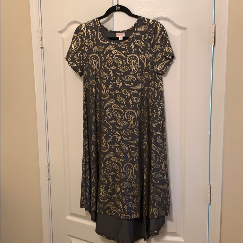 LuLaRoe Elegant line Carly new without tags
